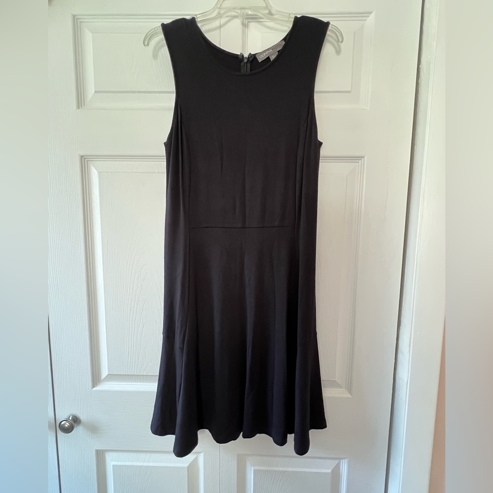 Donna Ricco New York Black Sleeveless Swing Dress